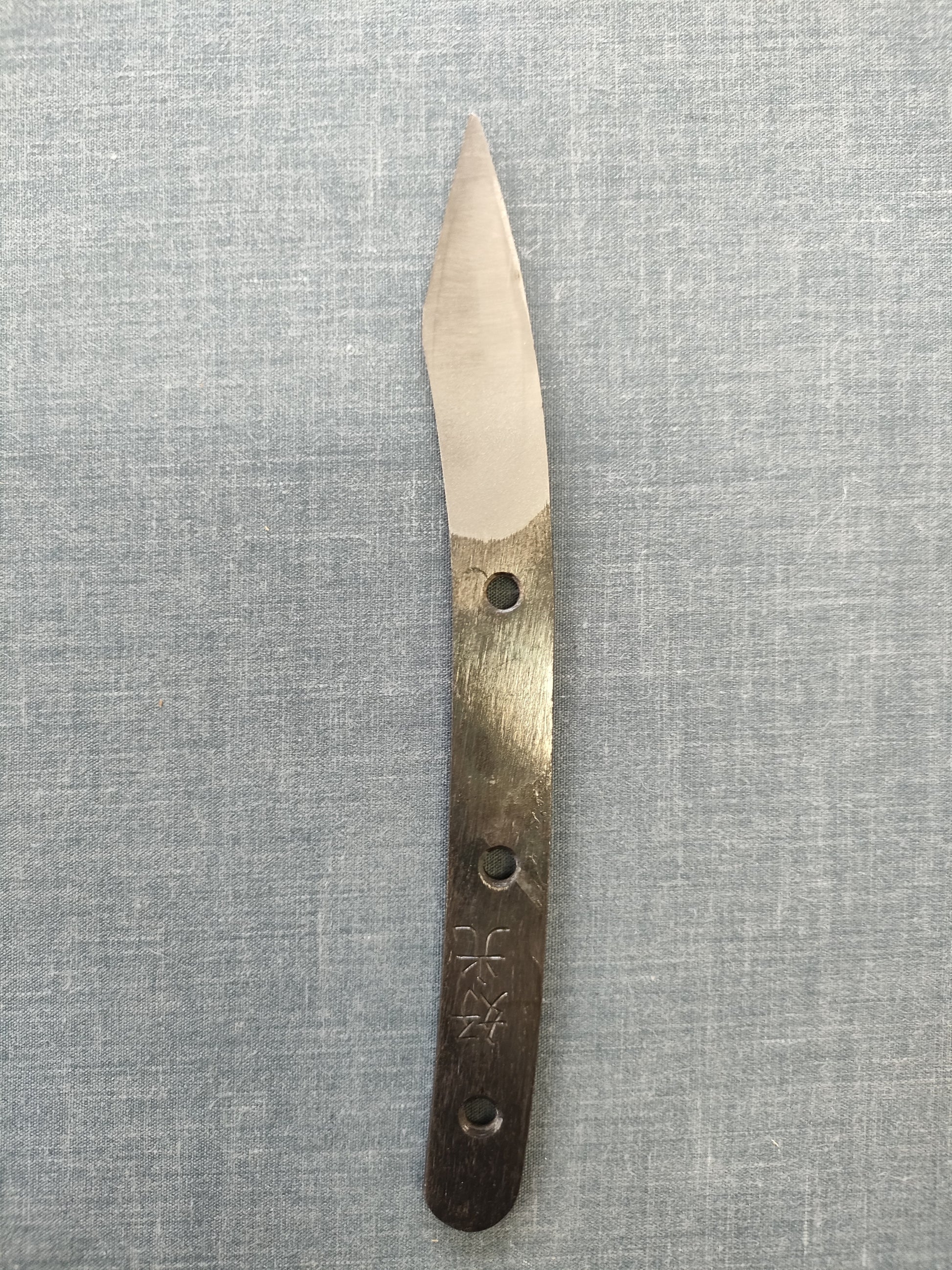 Yosimitu Kajiya | Kiridashi 25mm | Shirogami 2