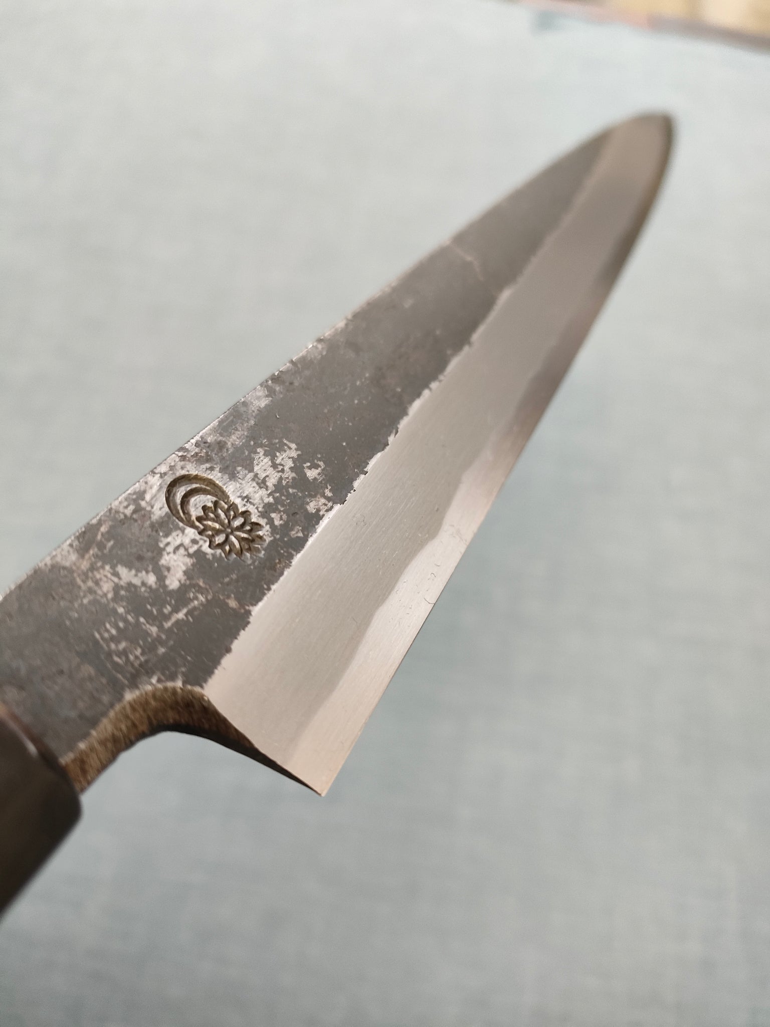 Sakai Kikumori Kikuzuki Kuro Yanagiba 240mm