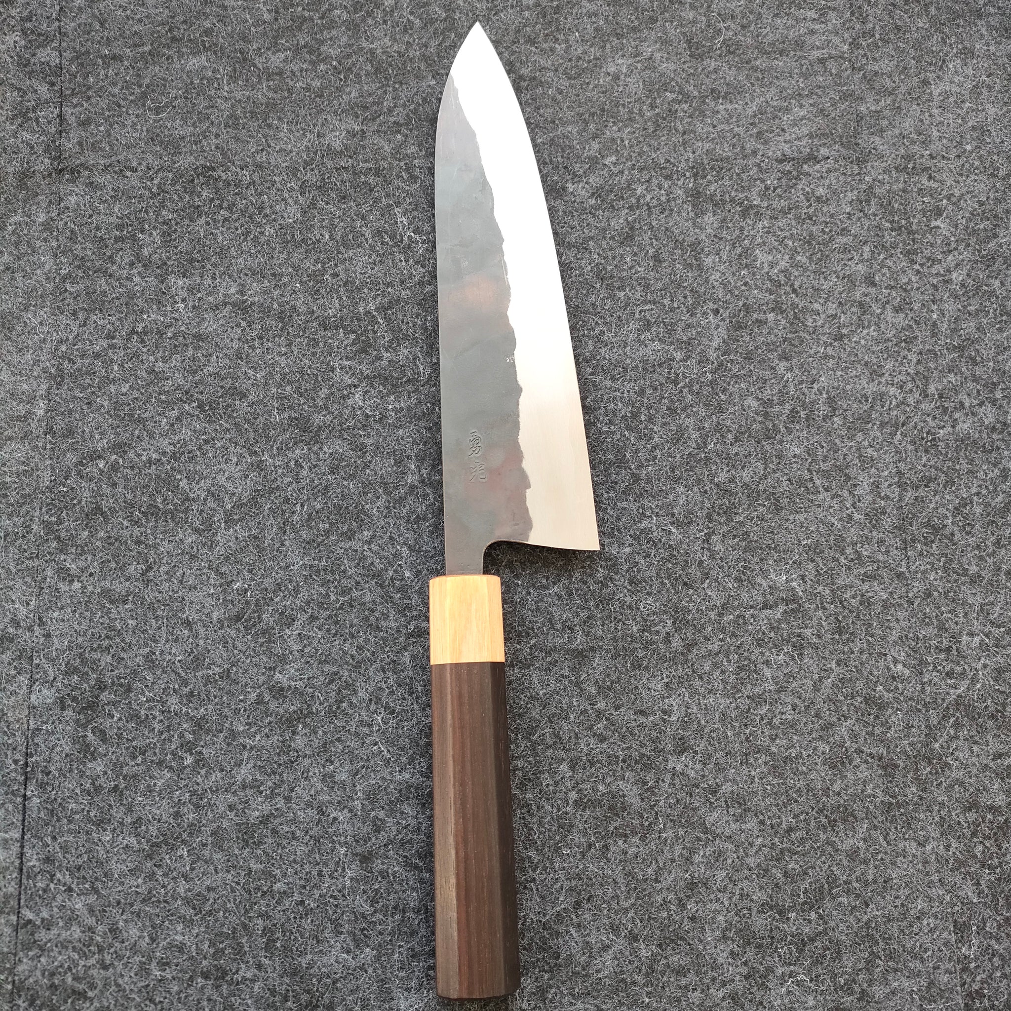 Isamitsu Gyuto 210mm Shirogami 1