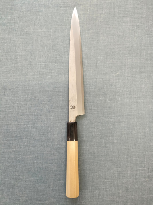 Sakai Kikumori | Kikuzuki Rin | Yanagiba 240mm | Horn Magnolia