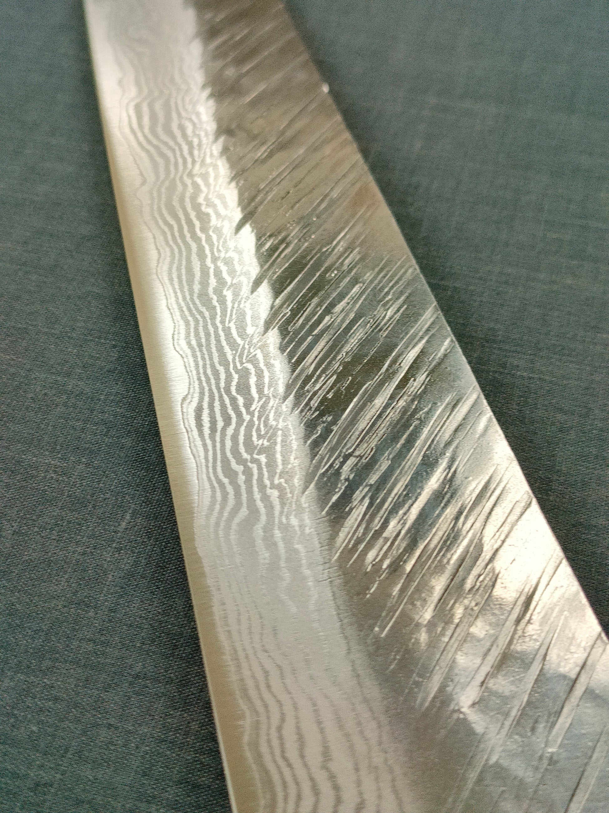Yu Kurosaki | Fujin | Sujihiki 240mm | VG10 Damascus | Ebony Horn